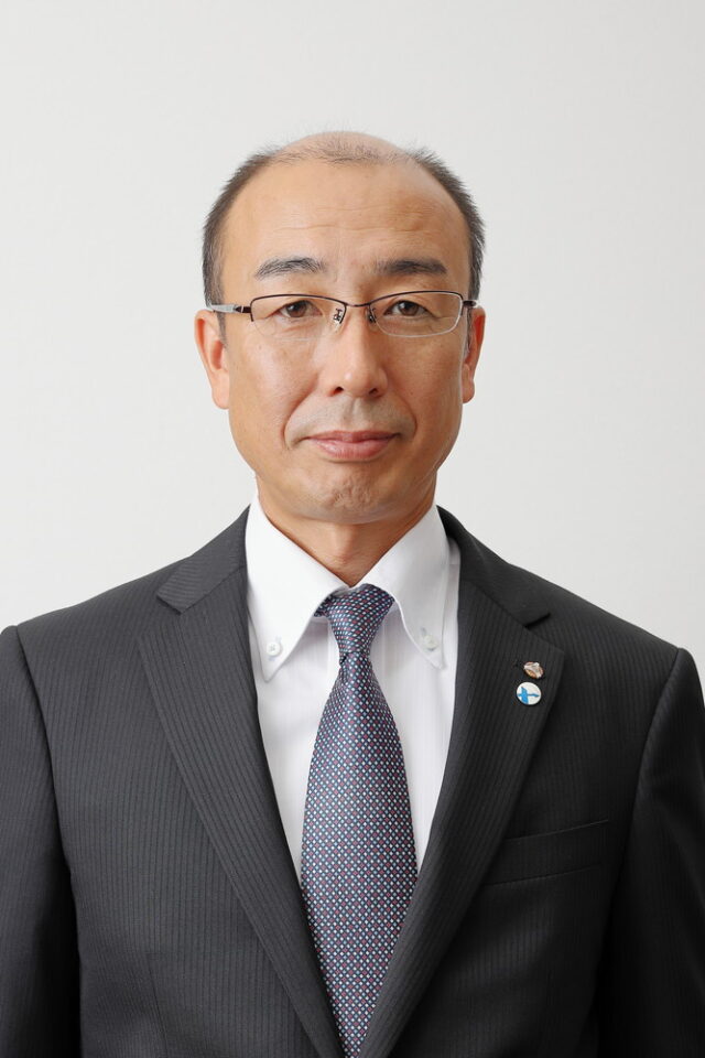 専任幹事 成田 康文